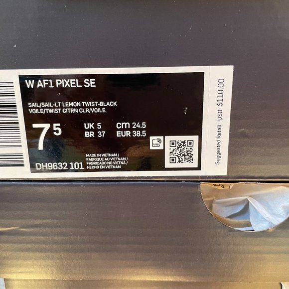 Last Pair!!!!Nike Air Force 1 Pixel SE Sneaker from NIKE - Picture 9 of 10